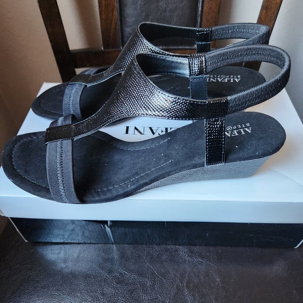 Alfani Vacanza Womens Faux Leather Wedge Sandals - Sz 9W